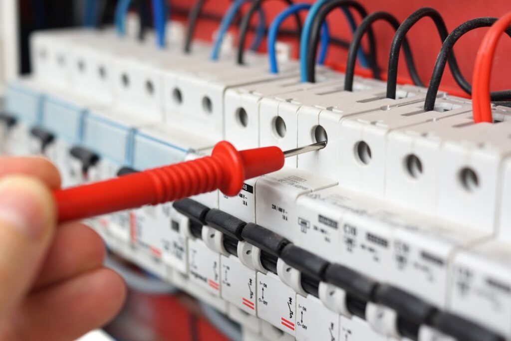 What Situations May Call For An Emergency Electrician?