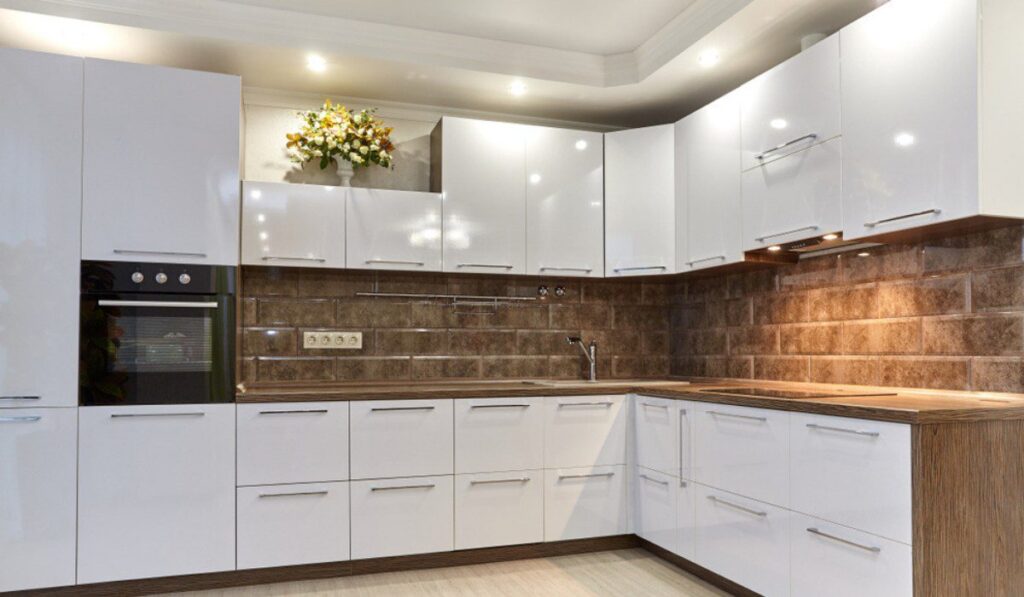 Refining, Not Replacing: Cabinet Finishing in Danville Done Right