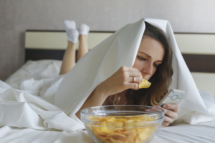 Late Night Food Trends: What Data Reveals About Midnight Eating Habits