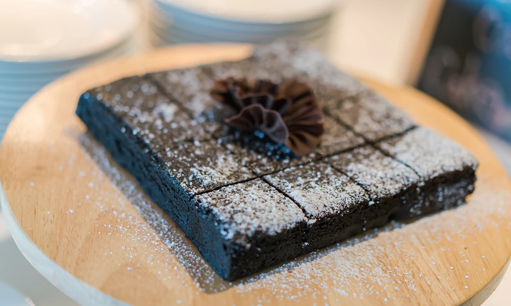 4 Reasons Why a Brownie Cake in Singapore Might Be Better Than Traditional Cake